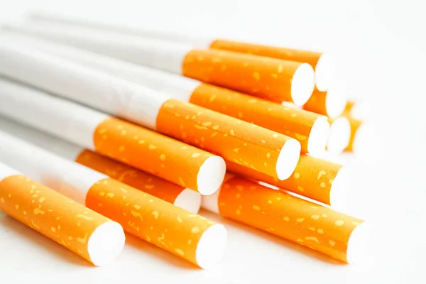 Cigarro Tabaco Rolo Papel Com Tubo Filtro Não Fumar Conceito — Fotografia de Stock