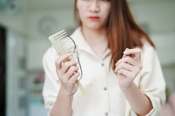 Asian Woman Have Problem Long Hair Loss Attach Comb Brush —  Fotos de Stock