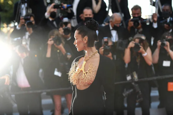 Cannes France Ιουλιου Bella Hadid Παρευρίσκεται Στην Προβολή Tre Piani — Φωτογραφία Αρχείου