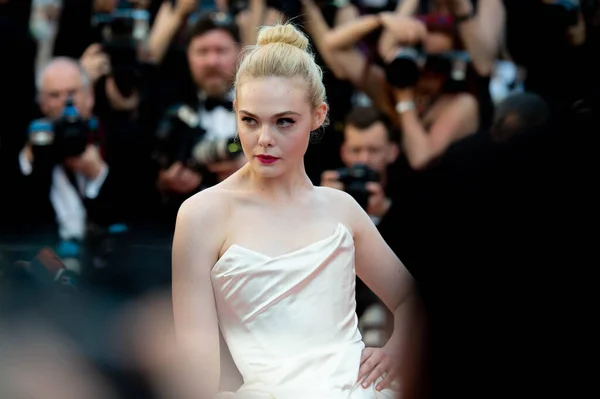 Cannes Frankrike Maj Skådespelare Elle Fanning Deltar Visningen Och Invigningsgalan — Stockfoto