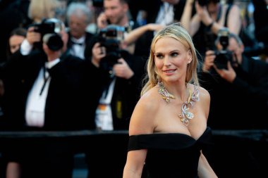 CANNES, FRANCE: 19 Mayıs 2017 Molly Sims 70. Cannes Film Festivali 'nde 