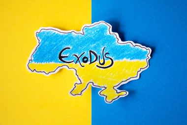 Mavi ve sarıya boyanmış Ukrayna haritası sivillerin toplu göçünü temsil ediyor.