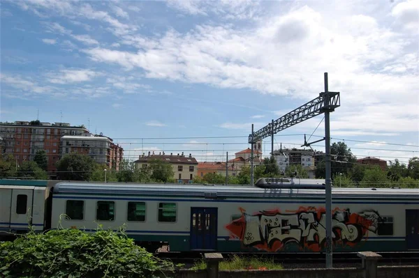 Milano Ferrovia - Milano Demiryolu
