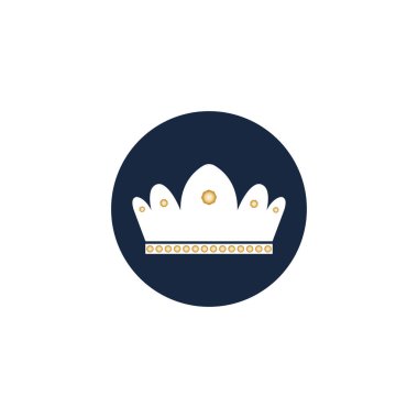 Bir dizi taç ikonu. Şampiyon liderler için taht ödülleri koleksiyonu. Logo etiketli oyun oteli için izole edilmiş elementler bir uygulama tasarımı. Kraliyet Kraliçesi Prenses tacı.