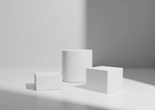 Simple Minimal White veya Light Gray Three Podium veya Stand Composition for Product Explay. Sağ Taraftan Pencere Işığı ile Geometrik form 3B Hazırlama Arkaplanı.
