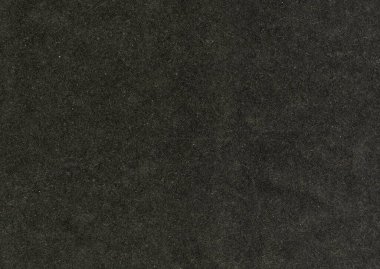 Yüksek çözünürlüklü kağıt karton kaplamasız kağıdın büyük resmi. Kaplanmamış arka plan siyah. Büyük kaba tahıl fiberi ve beyaz toz parçacıkları ile metin için metin alanı ile duvar kağıdı.