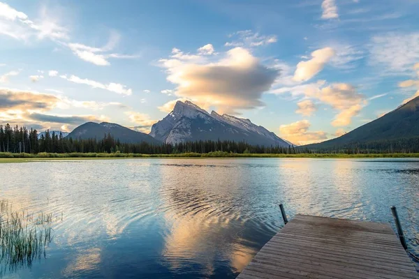 Vermilion Lakes Banff National Park Sunrise — Zdjęcie stockowe