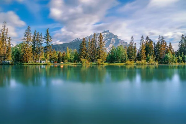 Long Exposure Mountains River Banff — Foto de Stock