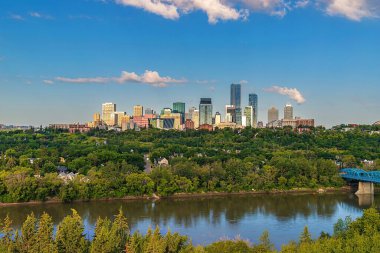 Edmonton Skyline Mavi Gök Altında