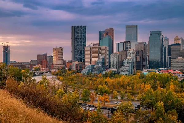 Calgary Bulutlu Sonbahar Gündoğumu — Stok fotoğraf