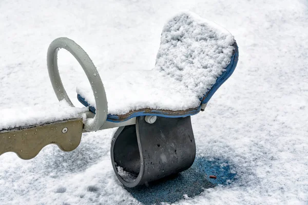 Deshielo Marzo Ciudad Con Una Gota Nieve Húmeda — Foto de Stock