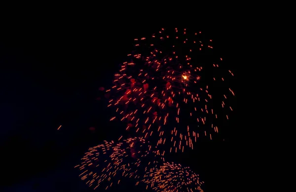 勝利の日を記念して夜空に花火 — ストック写真