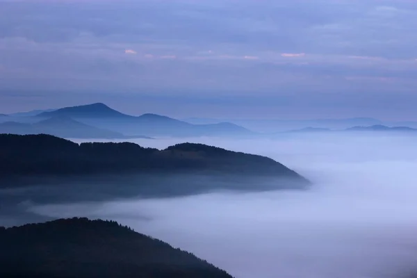 Maravilhosa Imagem Nascer Sol Outono Nas Montanhas Amanhecer Manhã Outono — Fotografia de Stock