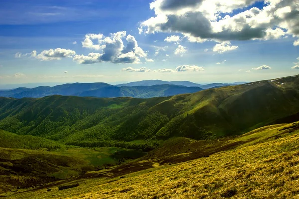 Spektakulär Sommar Landskap Fantastisk Solnedgång Landskap Vacker Natur Bakgrund Bergen — Stockfoto