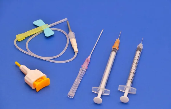 Different Kinds Needles Used Hospitals Including Lancet Needle Butterfly Cannula — Stock Photo, Image