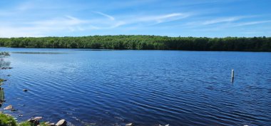 Tobyhanna Gölü manzarası