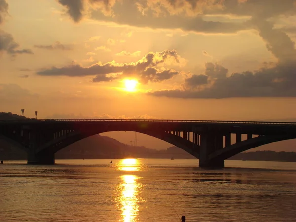 Başkent Kyiv 'in güzel günbatımı