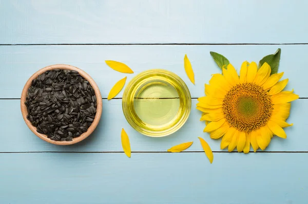 Sunflower Oil Seeds Flower Wooden Background — Foto de Stock