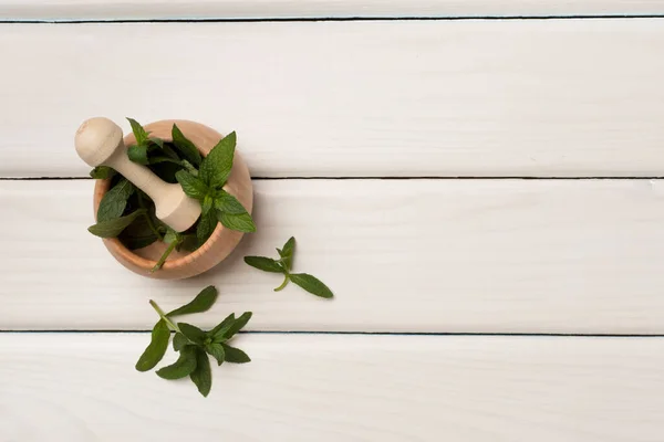 Mortar Pestle Melissa Wooden Background Top View — Foto de Stock