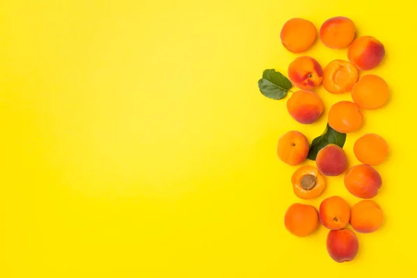 Flat Lay Ripe Ricots Color Background Top View — Foto de Stock
