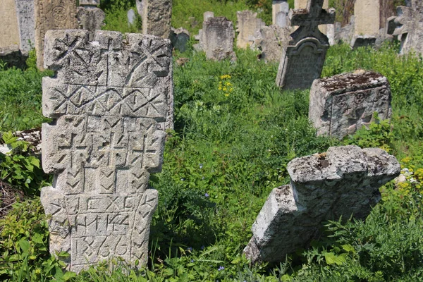 Symbole Prawosławne Wedyjskie Nagrobkach Cmentarzu Miejscowości Rajac Wschodniej Serbii — Zdjęcie stockowe