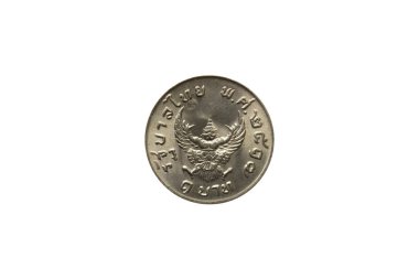 Tayland yapımı bir Baht madeni parasının Obverse 'i, bu Garuda denen efsanevi yaratığı gösteriyor, yarı kuş ve yarı insan.
