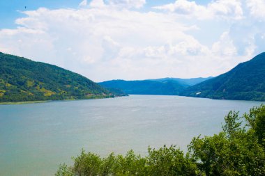 Sırbistan ile Romanya arasındaki Tuna 'ya Genel Bakış
