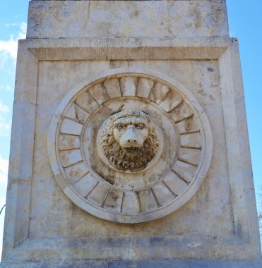 Belgrad şehir merkezinde Terazijska çeşmesinin ayrıntıları