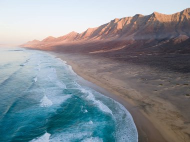 Kahve sahili hava aracı manzaralı, Fuerteventura Adası