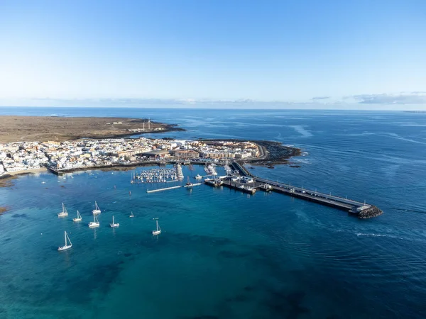 Corralejo kasabasının hava manzarası, Fuerteventura Adası