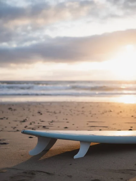 Surfboard Lying Beach Close — Stockfoto