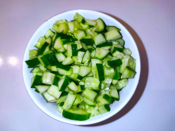 Concombre en morceaux blanc