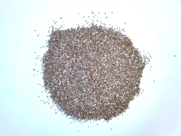 Graines de chia fond blanc