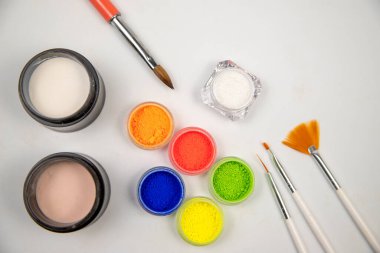 Akrilik çivilerin uygulama ve dekorasyonu için araçlar 