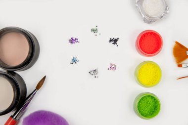 Akrilik çivilerin uygulama ve dekorasyonu için araçlar 