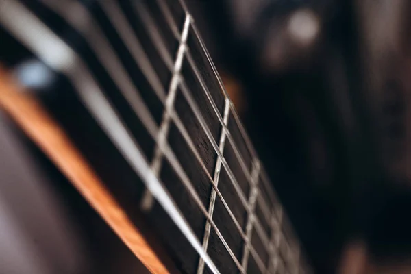 Klassische Gitarrensaiten Nahaufnahme — Stockfoto