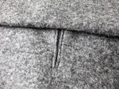 Lüks erkek kıyafetleri ve farklı malzemeler.