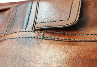 Lüks erkek kıyafetleri ve farklı malzemeler.