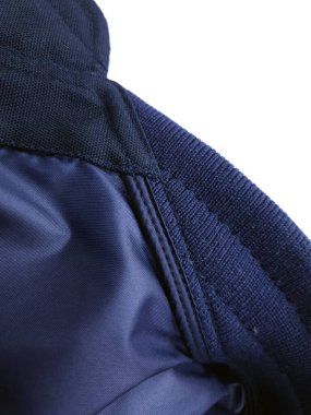 Lüks erkek kıyafetleri ve farklı malzemeler.