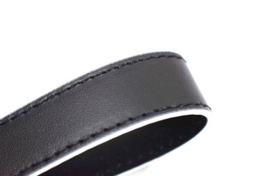 Lüks erkek kıyafetleri ve farklı malzemeler.