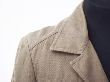 Lüks erkek kıyafetleri ve farklı malzemeler.