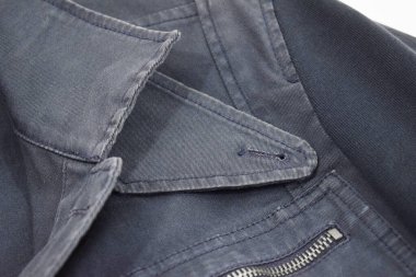 Lüks erkek kıyafetleri ve farklı malzemeler.