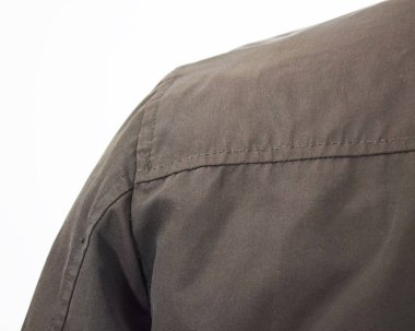 Lüks erkek kıyafetleri ve farklı malzemeler.