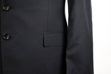 Lüks erkek kıyafetleri ve farklı malzemeler.