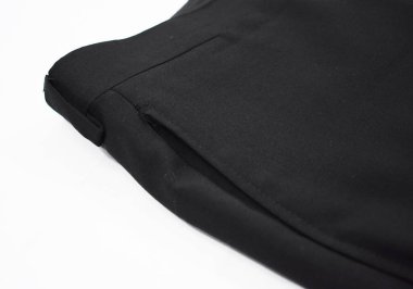 Lüks erkek kıyafetleri ve farklı malzemeler.