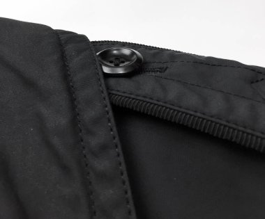 Lüks erkek kıyafetleri ve farklı malzemeler.