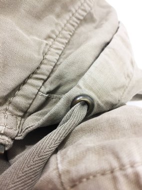 Lüks erkek kıyafetleri ve farklı malzemeler.