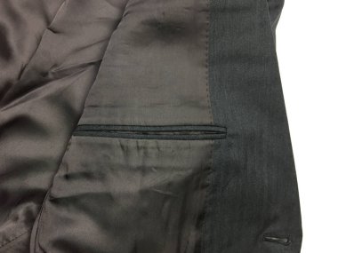 Lüks erkek kıyafetleri ve farklı malzemeler.