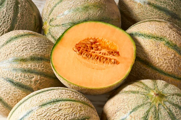 Cantaloupe Inteiro Fatiado Melão Melão Melão Melão Cantaloupe Textura Alimentos — Fotografia de Stock