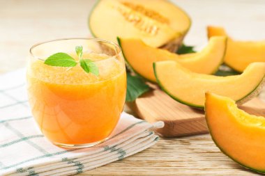 Kavun suyu cam ahşap tablo.